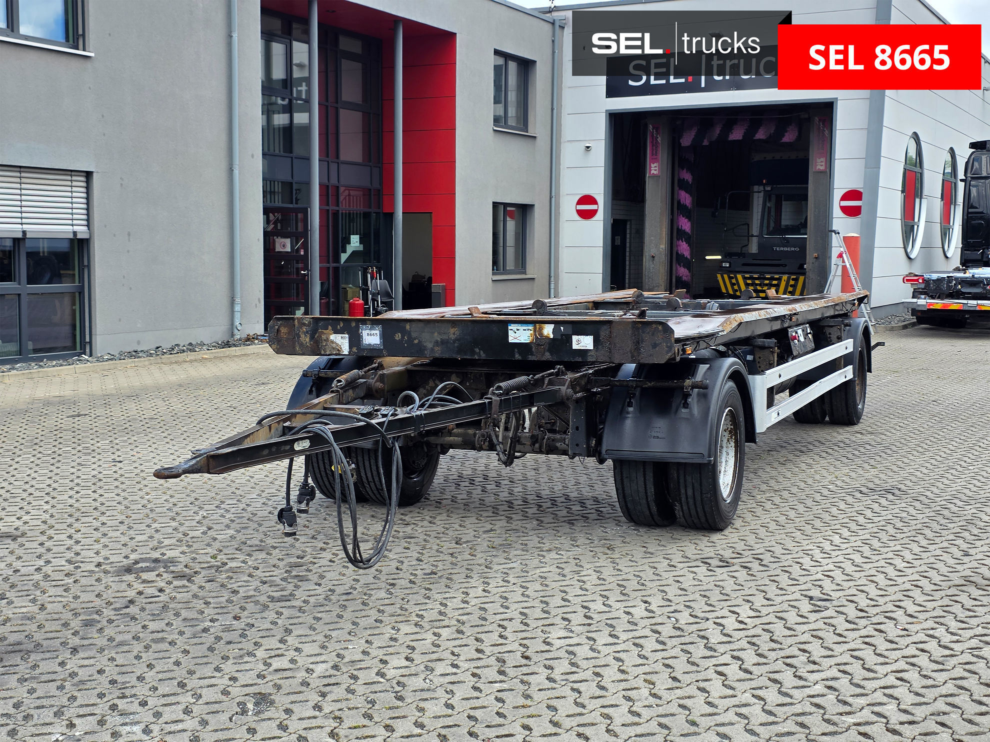 HKM used Trailer